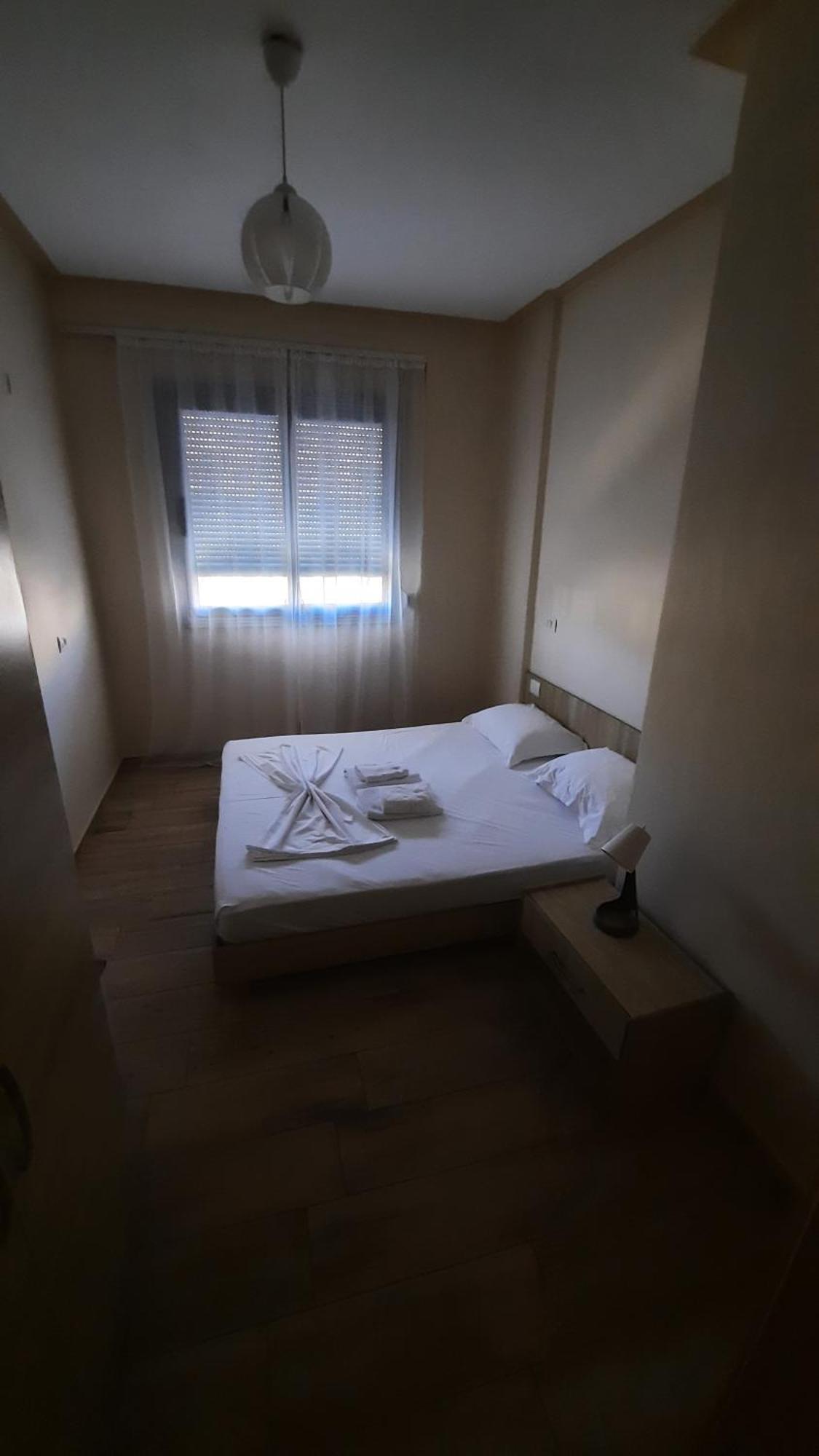 Disy Apartments Vlorë Rum bild