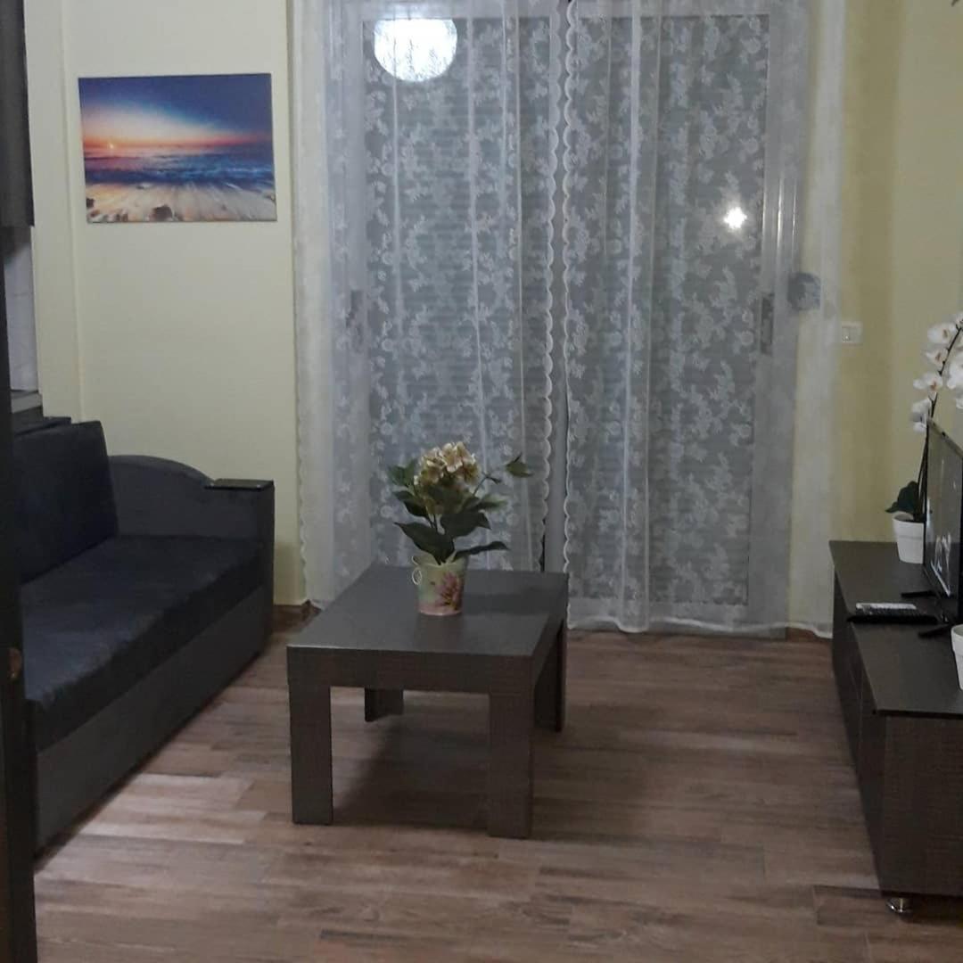 Disy Apartments Vlorë Rum bild